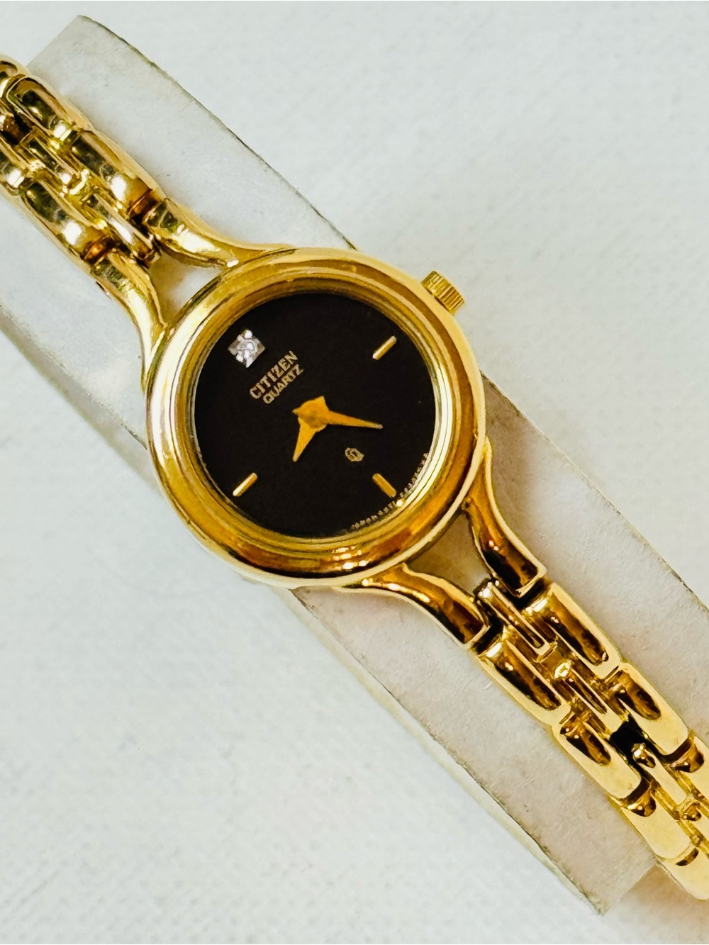 Vintage Citizen CQ Thin Tiny Face Women's Watch Diamond Gold Black 5421-F40659